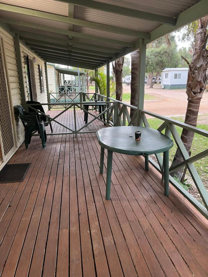 Esperance Pink Lake Tourist Park Extérieur photo